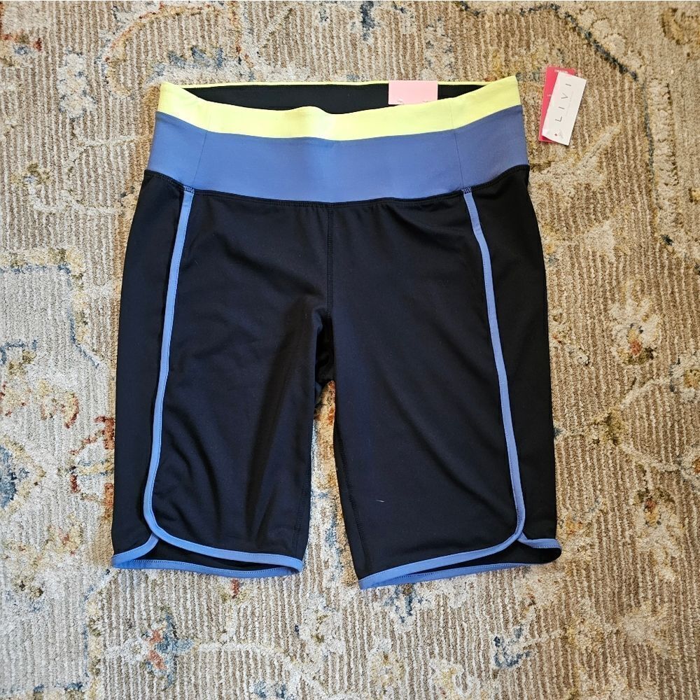 NWT Livi For Lane Bryant Biker Shorts With Inside Pocket And 11" Inseam Sz 14/16
